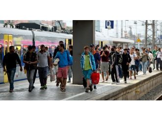 Yüzlerce Mülteci Almanya’da