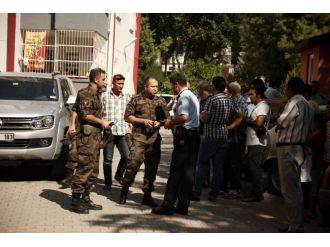 Şehit Polisin Baba Ocağına Ateş Düştü