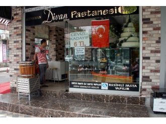 Adıyaman Esnafından İş Yerlerine Türk Bayrağı