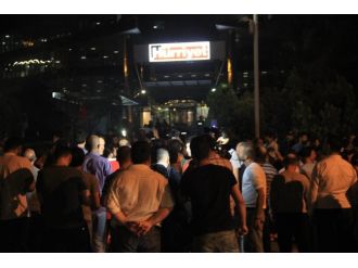 Hürriyet Gazetesi Önünde Protesto