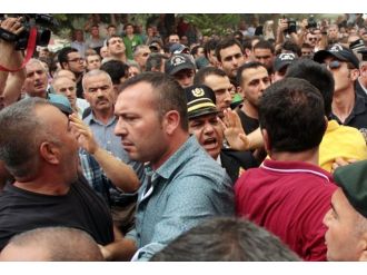 Şehidin Cenazesinde Gerginlik