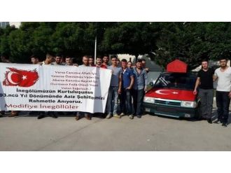Tabutlu Araçla Gösteriye Katıldı
