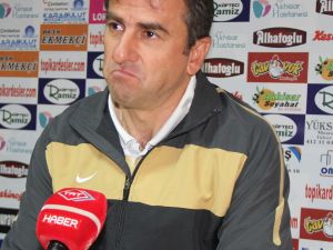 Akhisar Belediyespor İle Adanaspor Puanları Paylaştı