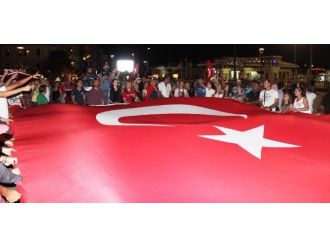 Çanakkaleliler Şehit Askerler İçin Yürüdü