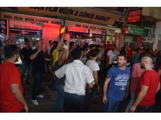 Ordu’da Teröre Tepki Eyleminde Parti Binasına Saldırı