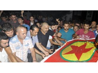 Konya’daki Eylemde ’Sözde Pkk Bayrağı’ Yakıldı!