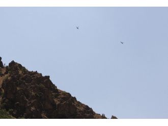 İha’lar Belirliyor, Savaş Uçakları Vuruyor