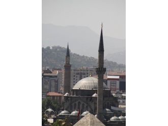 Kayseri’de Şehitler İçin Tüm Camilerde Sela Verildi