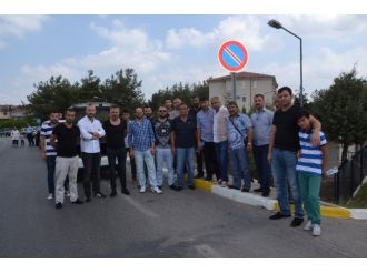 Balıkesir’li Gençlerden Askerlik Başvurusu