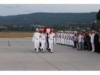 Şehit Cenazesinde Protesto
