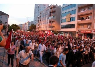 Kayseri’de Binler Şehitler İçin Yürüdü