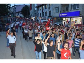 Niksar’da “Şehide Saygı Teröre Lanet” Yürüyüşü Yapıldı