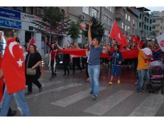 Burdur’da Teröre Lanet Yürüyüşü