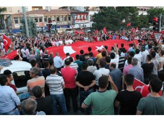 Niğde’de Şehitler İçin Yürüyüş Düzenlendi