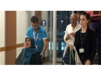 Şehit Annesi Hac’dan Tekerlekli Sandalye İle Döndü
