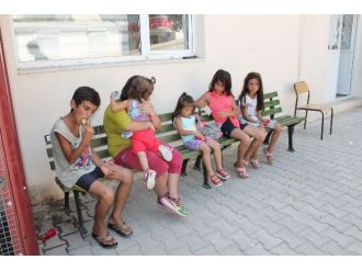 Anneleri Eski Eşi Tarafından Öldürülen 5 Çocuğa Bakanlık Sahip Çıktı