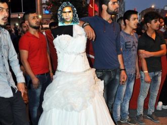 Öcalan’ı ’Gelin’ Ettiler