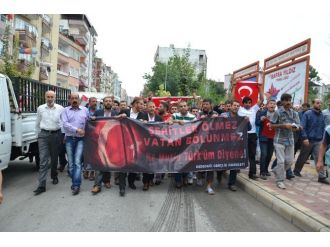 Kürt Kökenli Vatandaşlardan Bafra’da Teröre Lanet Yürüyüşü