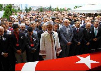 Şehidin Amcasından Siyasilere Çağrı