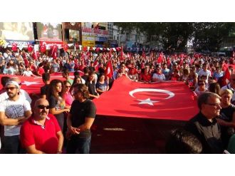3 Bin Kişi Teröre Lanet Yağdırdı
