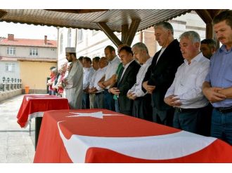 Gümüşhane’de Şehitler İçin Gıyabi Cenaze Namazı Kılındı, Dua Edildi