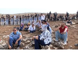 Hdp’liler Çark Etti: Oturma Eylemi Başlattılar !