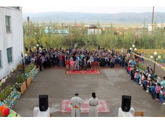 Moğolistan’da Eğitime Tika Desteği Devam Ediyor