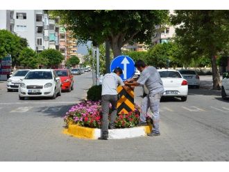 Alanya’da Trafik Levhaları Takılıyor