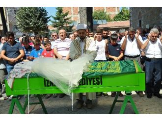 Beyza Gelinliği İle Uğurlandı