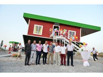 Türkiye’nin İlk Ters Evi Ziyarete Açıldı