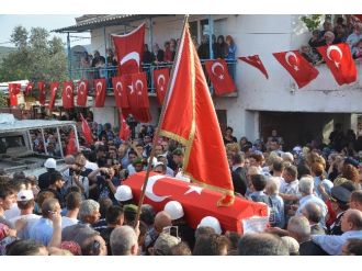 Gözyaşları Şehit Polis İçin Aktı