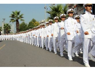 Deniz Harp Okulu Öğrencileri Ereğli Sokaklarını İnletti