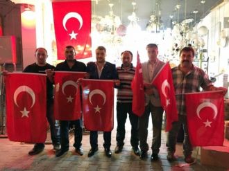 Ülkü Ocakları’ndan Doğu Kökenli Esnafa Ziyaret