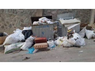 Belediye Çöpleri Toplamadı Mudanya’nın Sokakları Çöplüğe Döndü