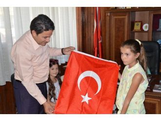 Kırkalı Minikler Onurlandırılıp Ödüllendirildi