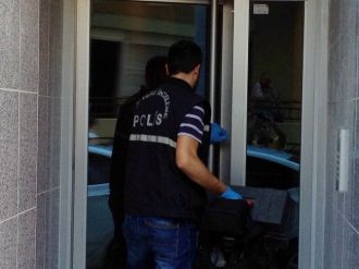 Başından Vurulmuş Olarak Bulundu