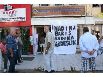 Hdp Binası’na Kardeşlik Yazısı Astılar