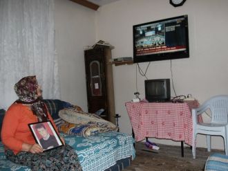 Elinde Fotoğraf Cumhurbaşkanına Seslendi