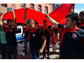 400 Taraftardan Teröre Tepki Yürüyüşü