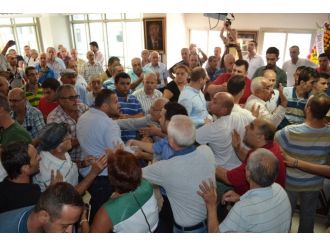 Chp’de Tekmeler Konuştu
