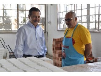 Ataç, Uluslararası Pişmiş Toprak Sempozyumunu Gezdi