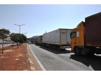 Cilvegözü Sınır Kapısı Giriş Çıkışlara Açıldı