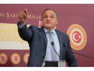 Vural: Davutoğlu’nun Dertleşebileceği Kimse Yok