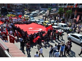Zonguldak Şehit Aileleri Yas Yürüyüşü Yaptı