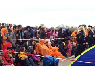 Sığınmacıların Umut Yolculuğu Sürüyor