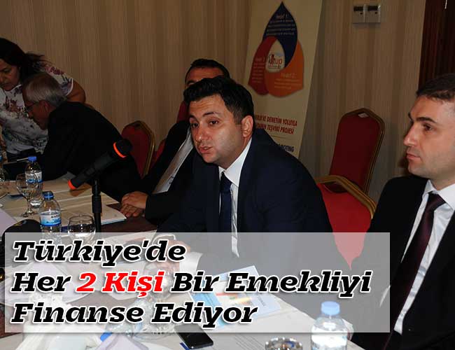 Türkiyede Her 2 Kişi Bir Emekliyi Finanse Ediyor 
