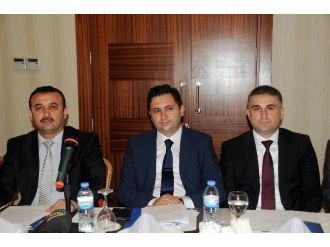 Türkiye’de 2 Kişi Bir Emekliyi Finanse Ediyor