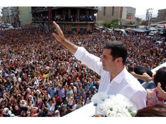 Demirtaş Yüksekova’da Konuştu