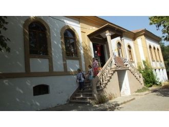 Eski Okul Kadınlara İş Atölyesi Oldu