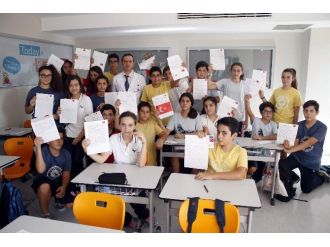 (Özel Haber) Minik Yüreklerden Dağlıca’daki Askerlere Mektup